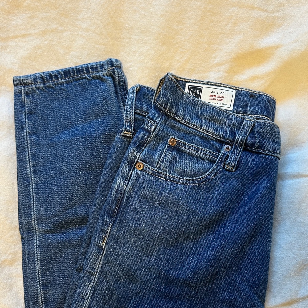 Gap High Rise Mom Jean